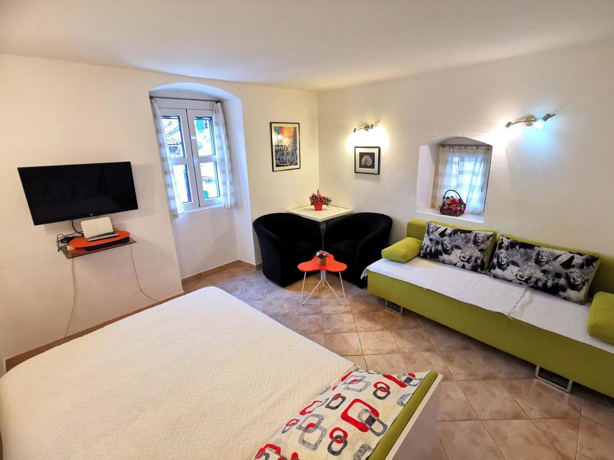 Old Town Boskovic Apartment كوتور المظهر الخارجي الصورة